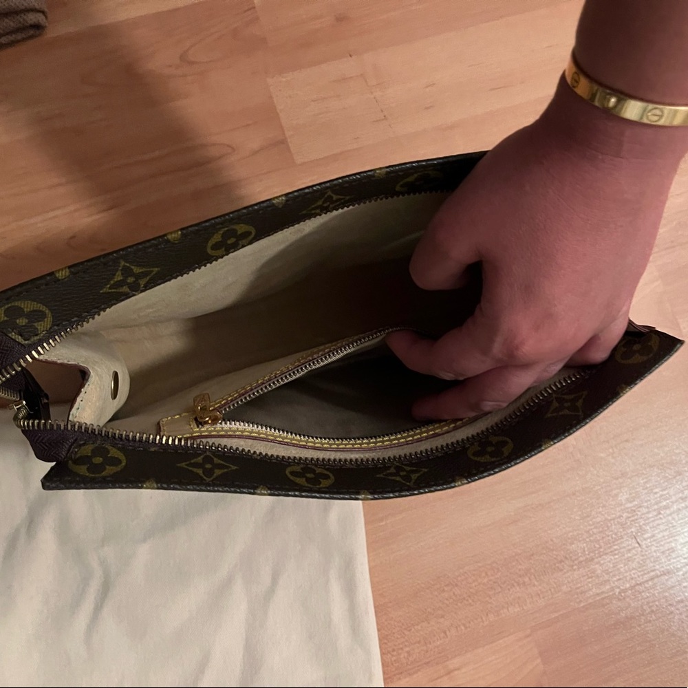 •Louis Vuitton 2019 Monogram Toilette AND LV Canvas pocket/organizer wallet - Picture 12 of 16
